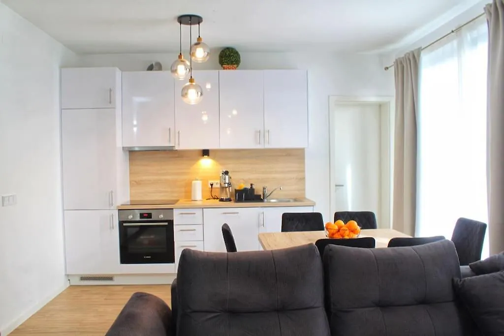 Fabulous Apartment With Spacious Garden Zára Horvátország